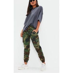 Missguided Premium Khaki Camo Printed Cargo Pants